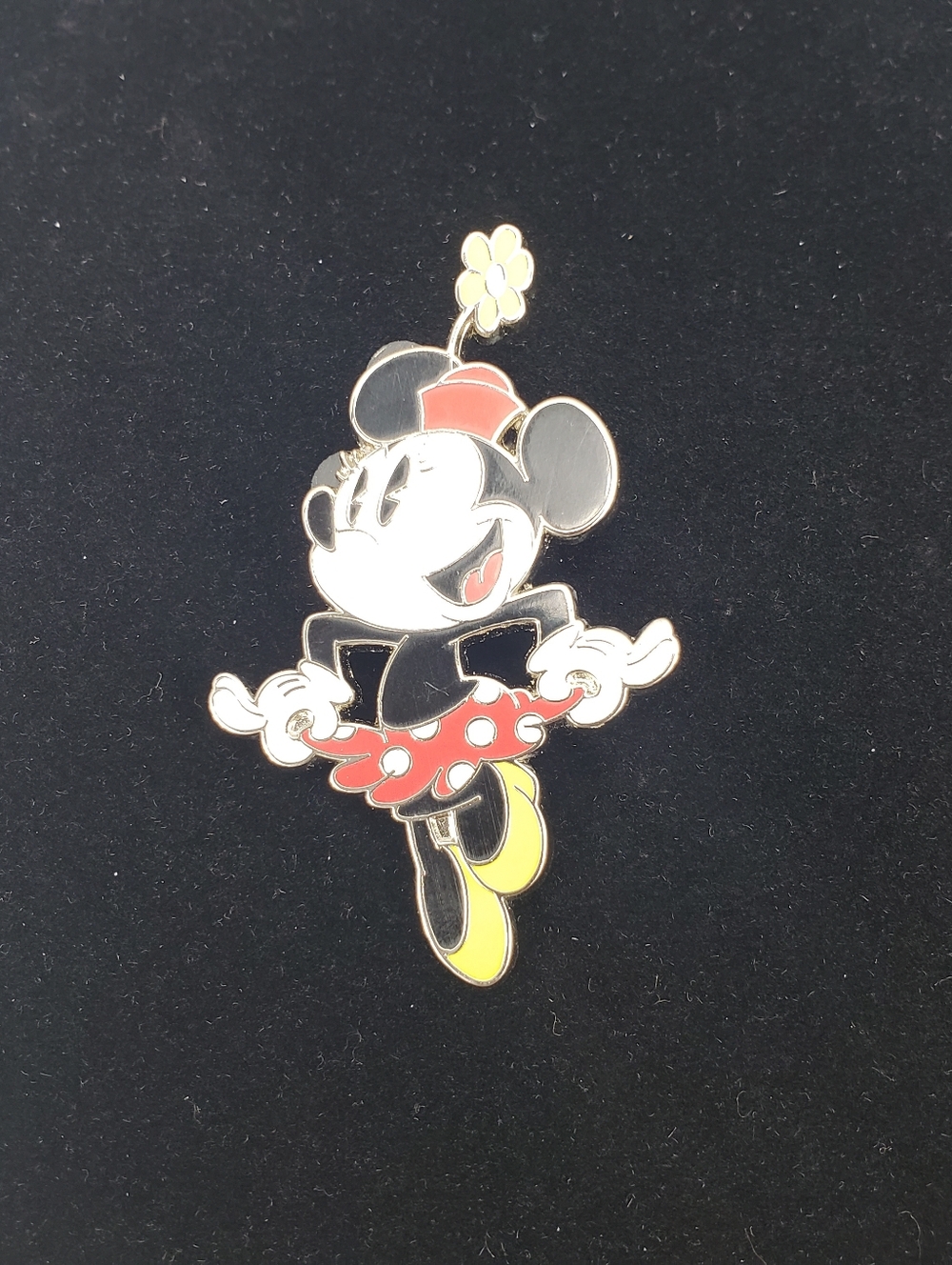 Disney Minnie Mouse Collector Trading Pin